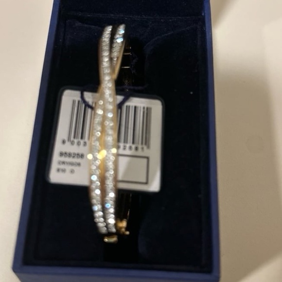 Swarovski Edith Gold Tone Twist Bangle Bracelet - Vintage - Picture 4 of 6